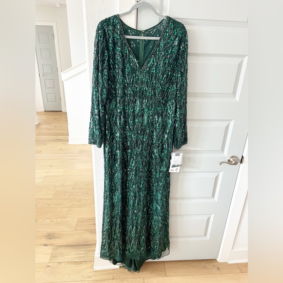 NWT Mac Duggal 5451 Green Beaded Long Sleeve Gown - Picture 2 of 9